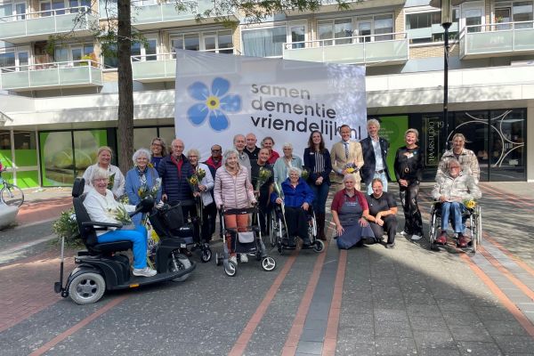 Dementievriendelijke route helpt bewoners veilig op weg